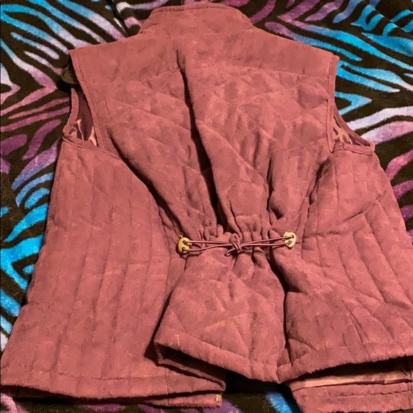 Vest - Picture 5 of 6